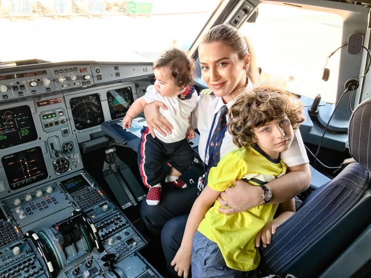 Yağmur Sarıoğlu, oğlunu motosikletle gezdirdi