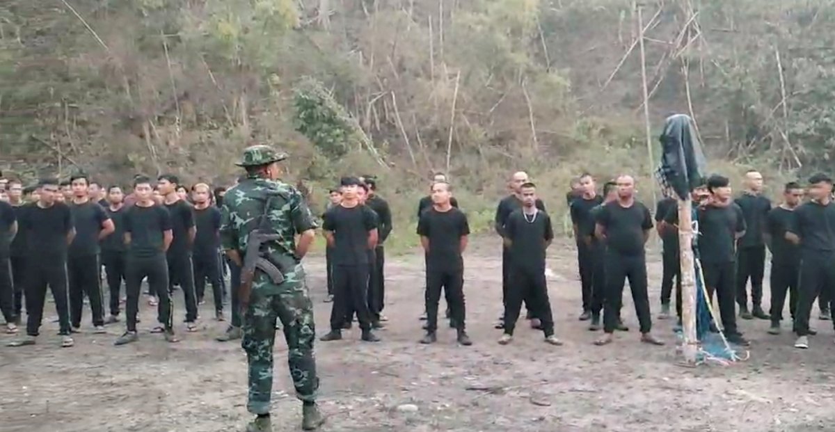 Myanmar protesters train against the putschist army #2