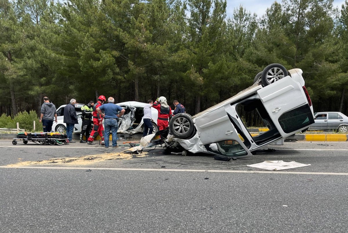 Muğla'da iki otomobil çarpıştı: 1 ölü, 5 yaralı