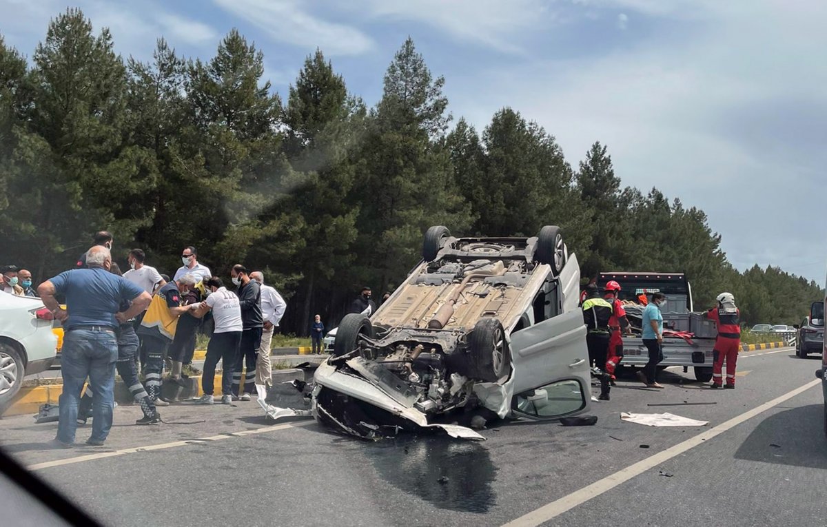 Muğla'da iki otomobil çarpıştı: 1 ölü, 5 yaralı