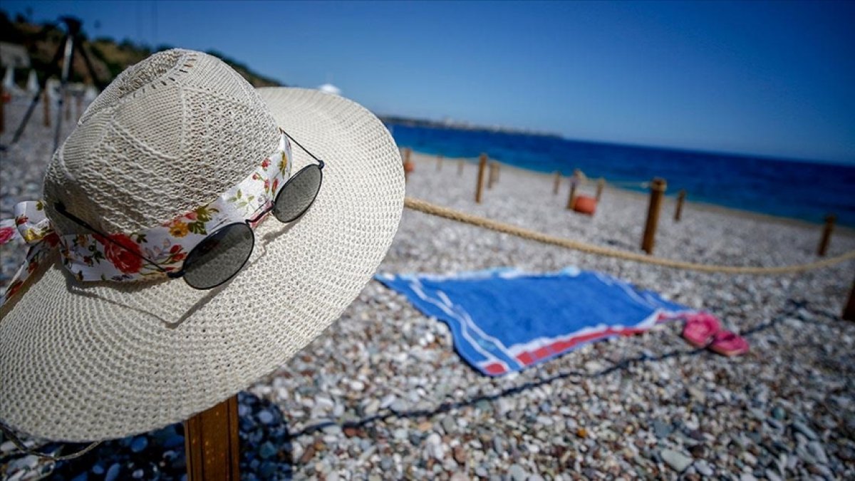 Alman turistler tatillerini Antalya'da geçirmek istiyor