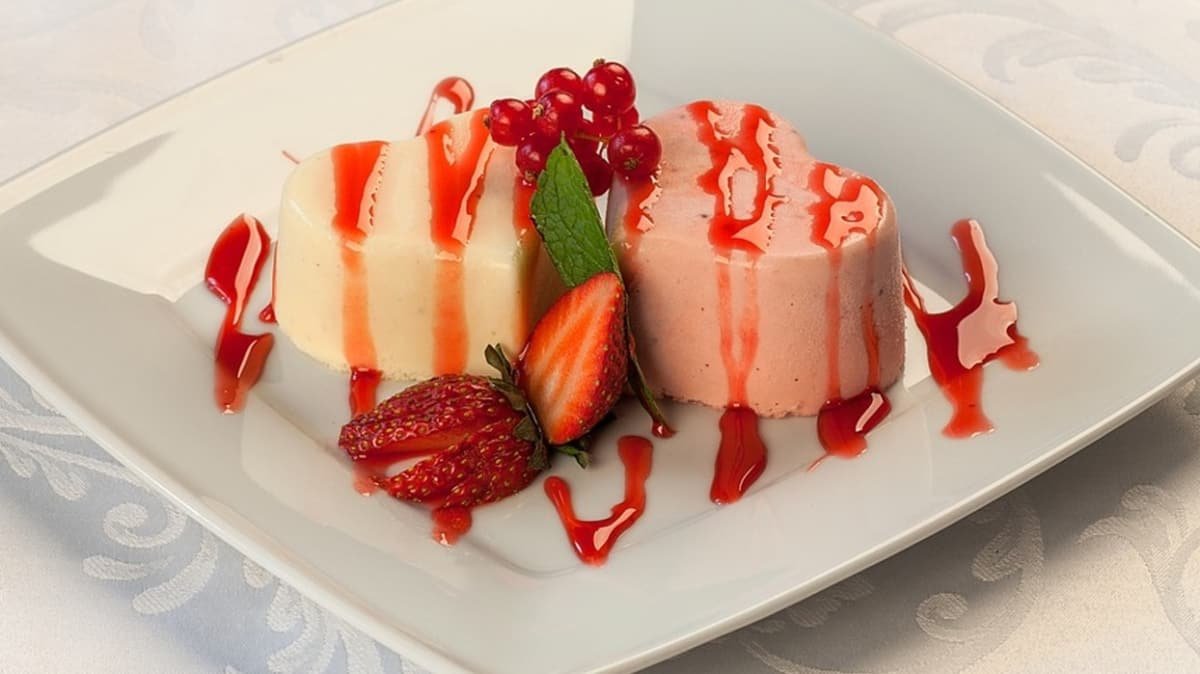 Süt ve kremanın muhteşem uyumu: Panna cotta tarifi