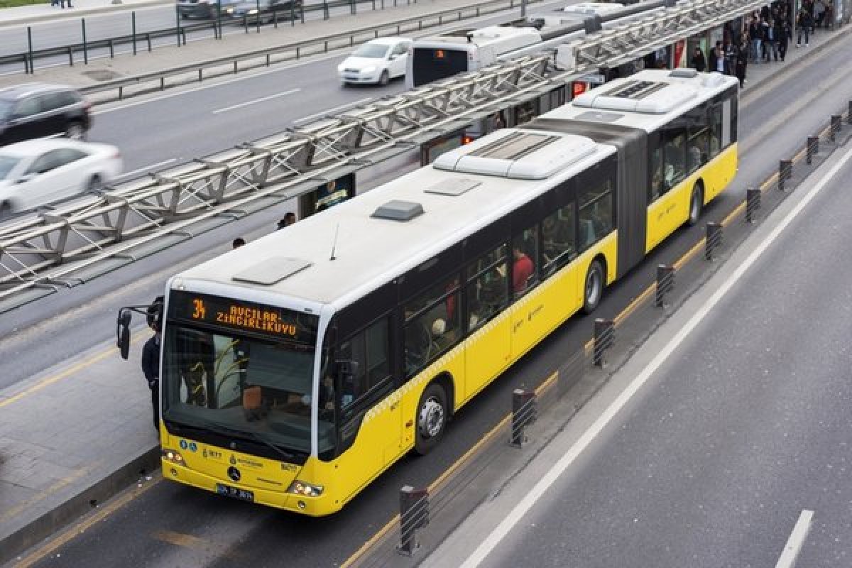 Tam kapanmada toplu taşıma var mı? Metro, metrobüs, Marmaray çalışma saatleri 2021