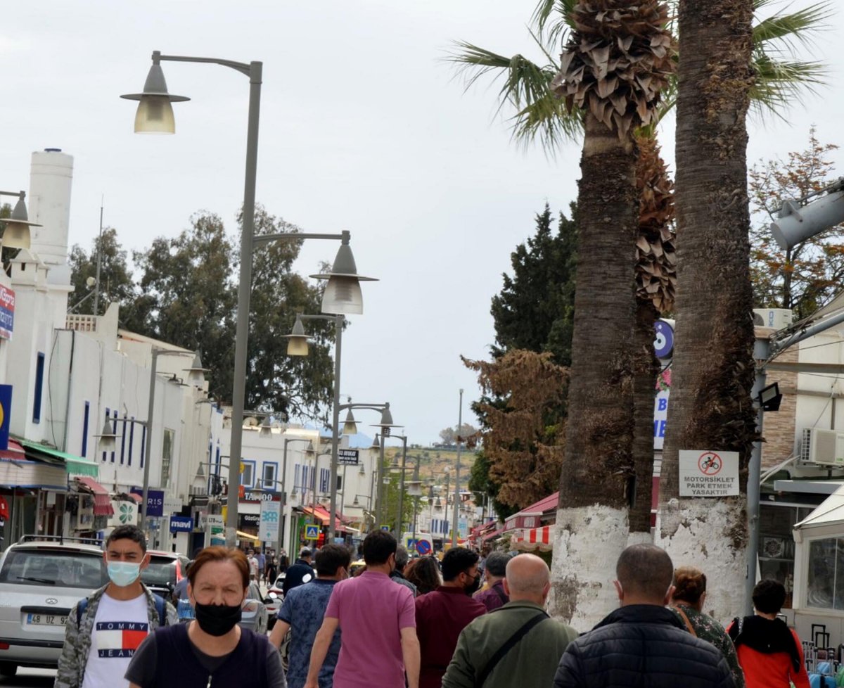 Tatil bölgelerinde tam kapanma yoğunluğu