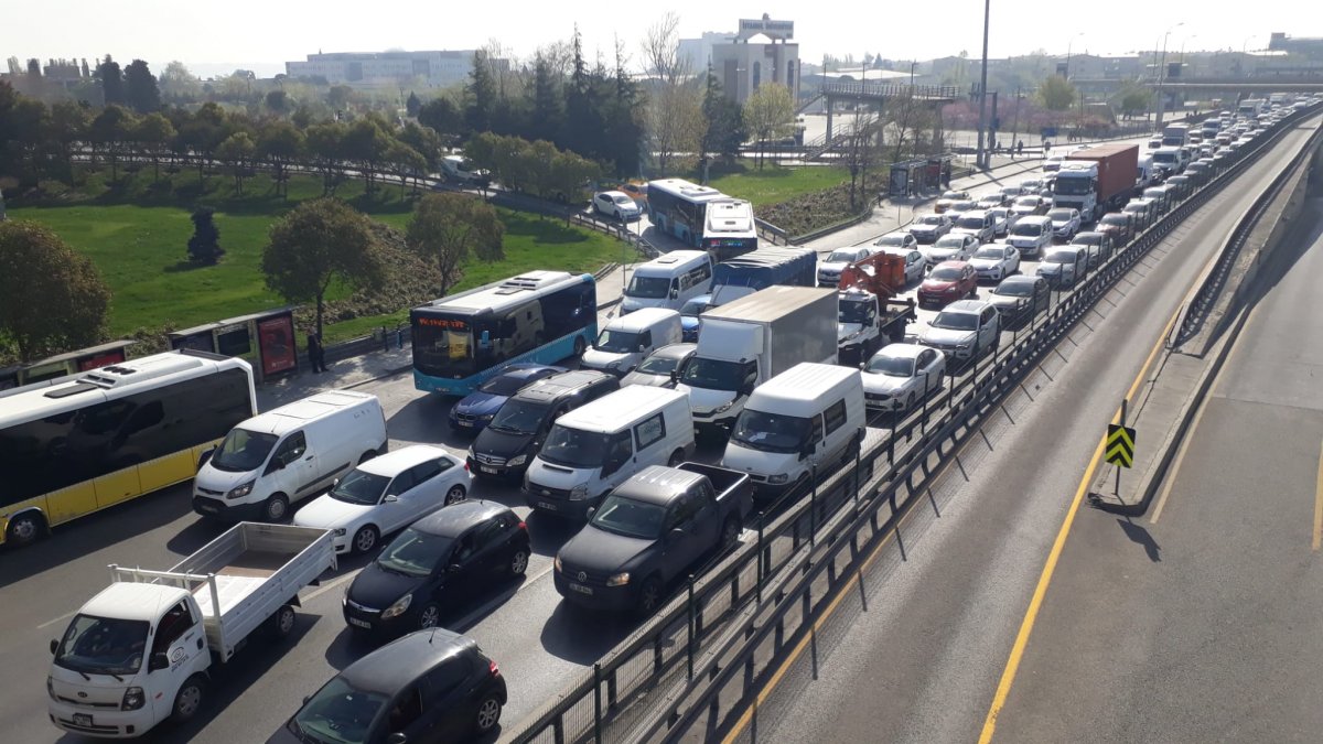 Avcılar ve Küçükçekmece'de trafik kitlendi