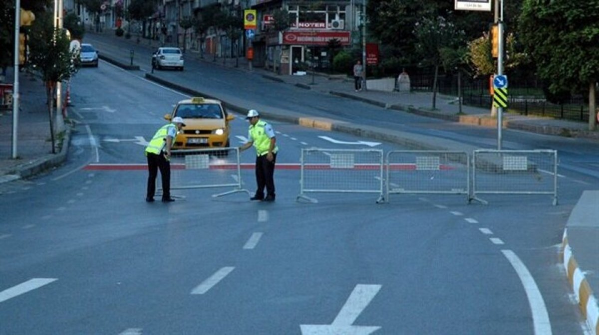 İstanbul'da hangi yollar trafiğe kapalı? 1 Mayıs'ta hangi yollar açık? Valilik duyurdu..