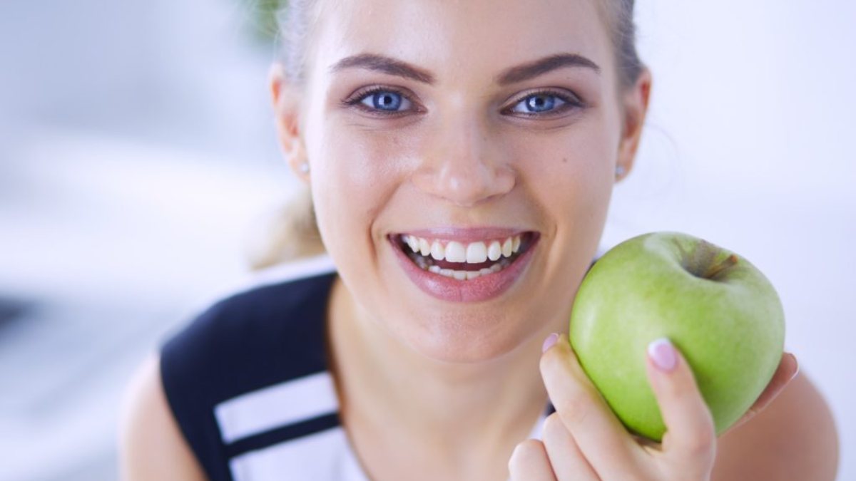 Apple and pear against bad breath Kimdeyir