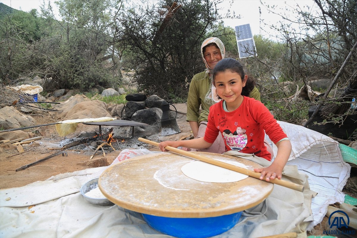 Muğla'da Yörük kızı Cennet'in okuma azmi