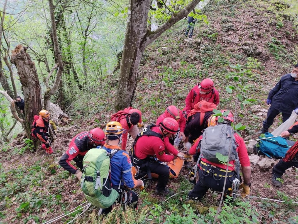 Kocaeli'de define arayan kişi hayatını kaybetti