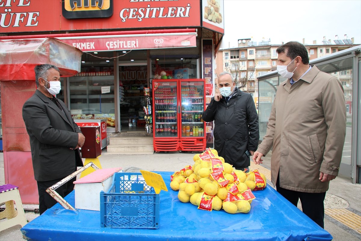 Sivas Valisi Salih Ayhan'dan örnek davranış