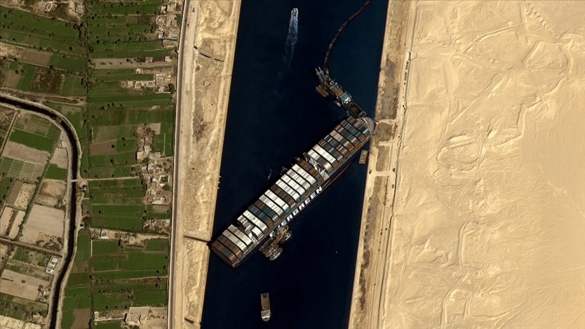 Japanese firm wants to split the compensation for the ship that blocked Suez #3