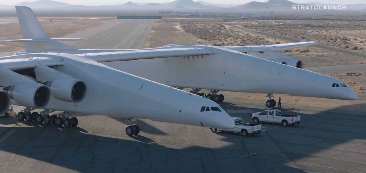 Dünyanın en büyük uçağı yeniden havalandı