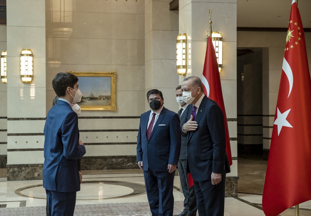 Şili Büyükelçisi Castro, Cumhurbaşkanı Erdoğan'a güven mektubu sundu