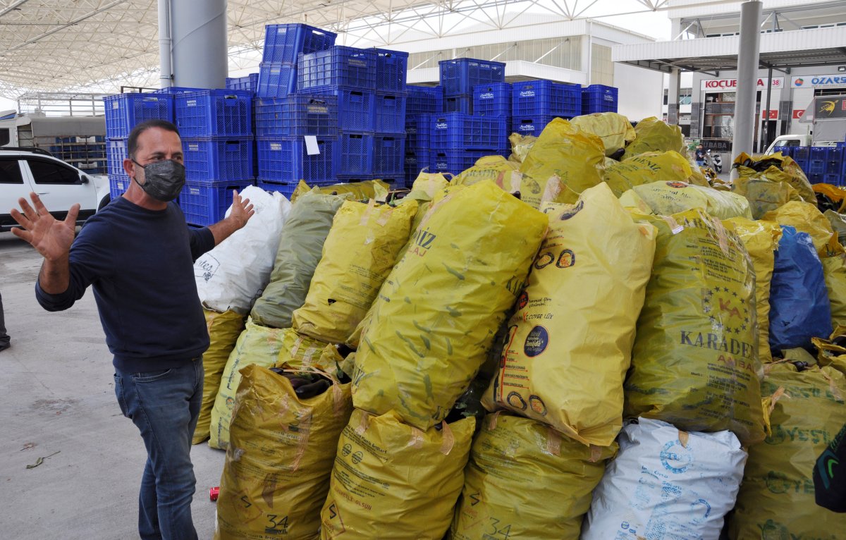 Semt pazarları açılmayınca, gıda ürünleri bozulma ile karşı karşıya