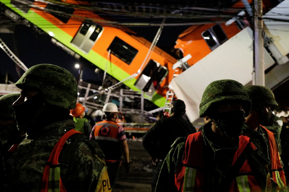 Train track collapsed in Mexico: 23 dead, 65 injured #5