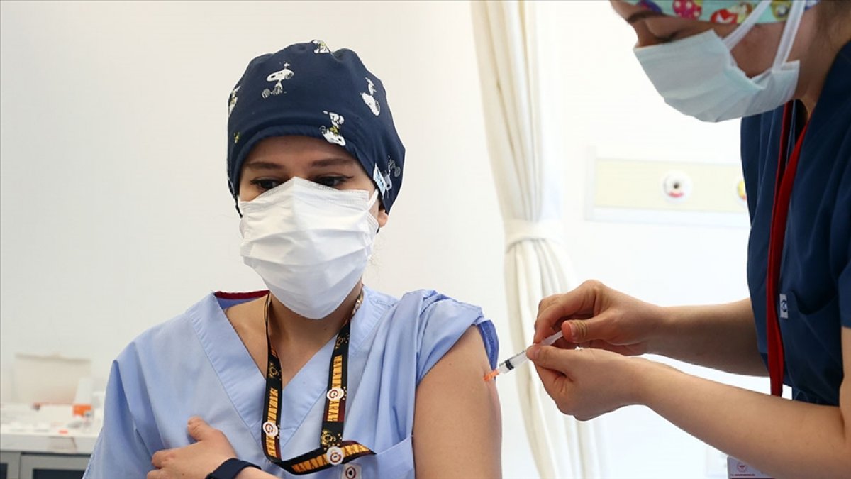 Türkiye'nin koronavirüse karşı toplumsal bağışıklık oranı belli oldu