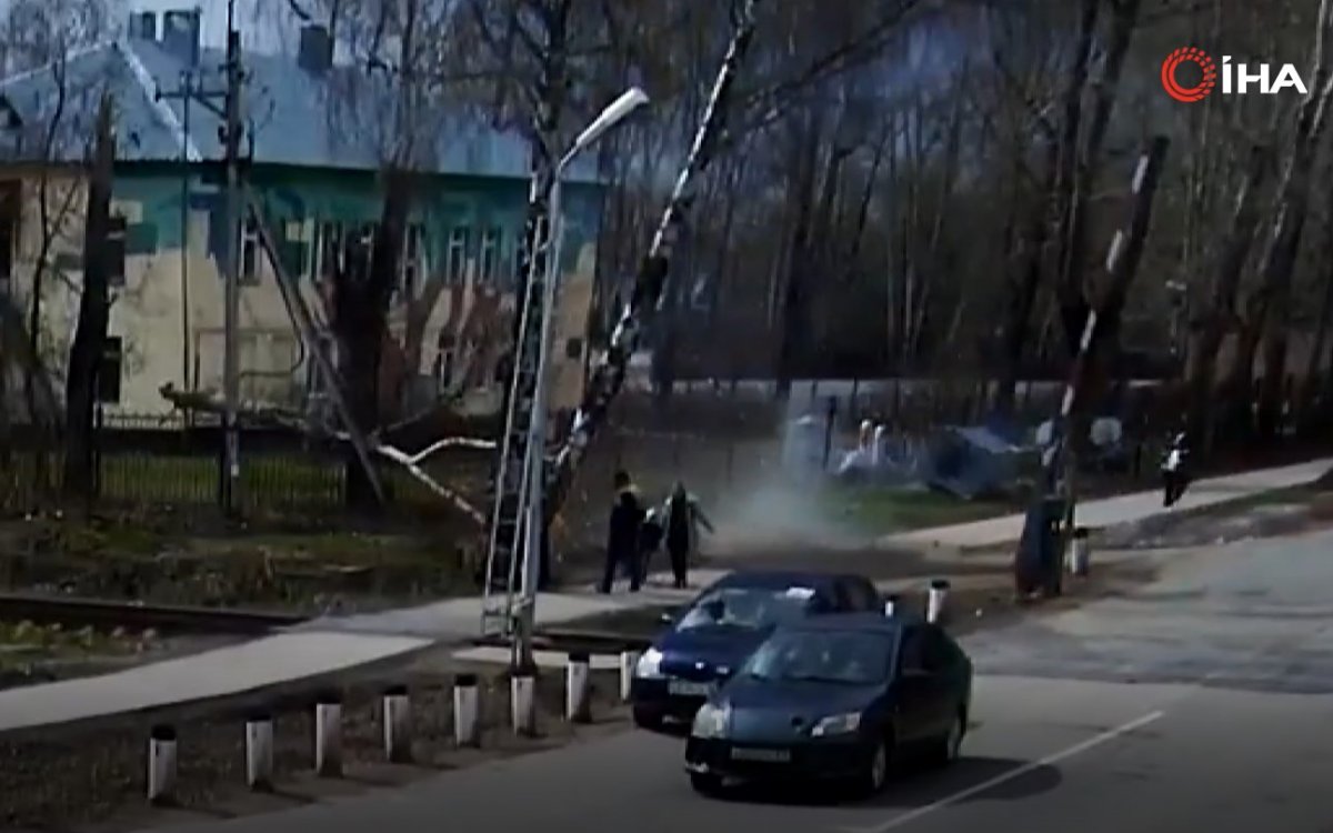 Miraculous salvation from broken electrical wires in Russia #1