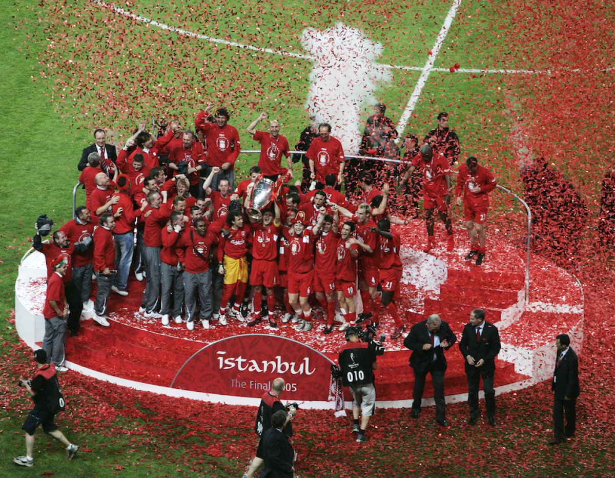 İstanbul da oynanan finallerde İngilizler mutlu sona ulaşıyor #1