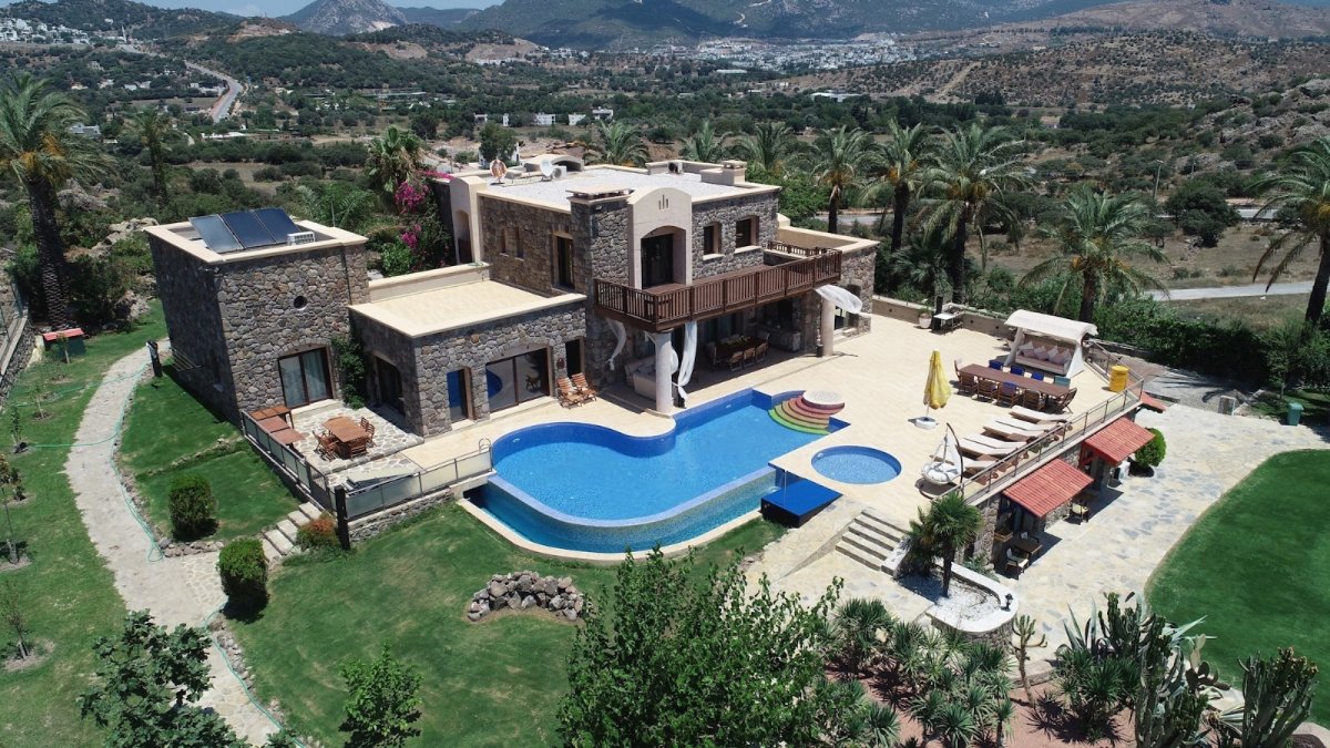 Salgından kaçanlar tatil için villaları tercih ediyor