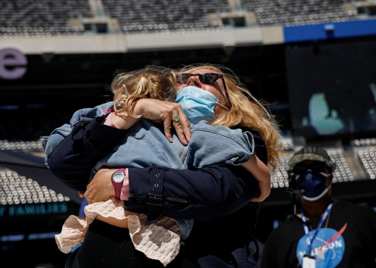 Families separated by coronavirus reunited #3