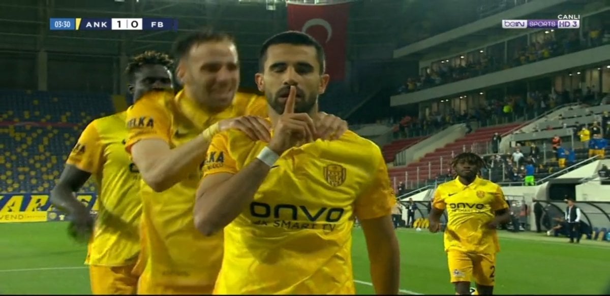 Alper Potuk tan Fenerbahçelileri kızdıran gol sevinci #1