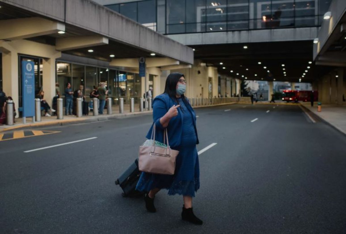 Reunited with her children separated by the border policy in the USA years later #1