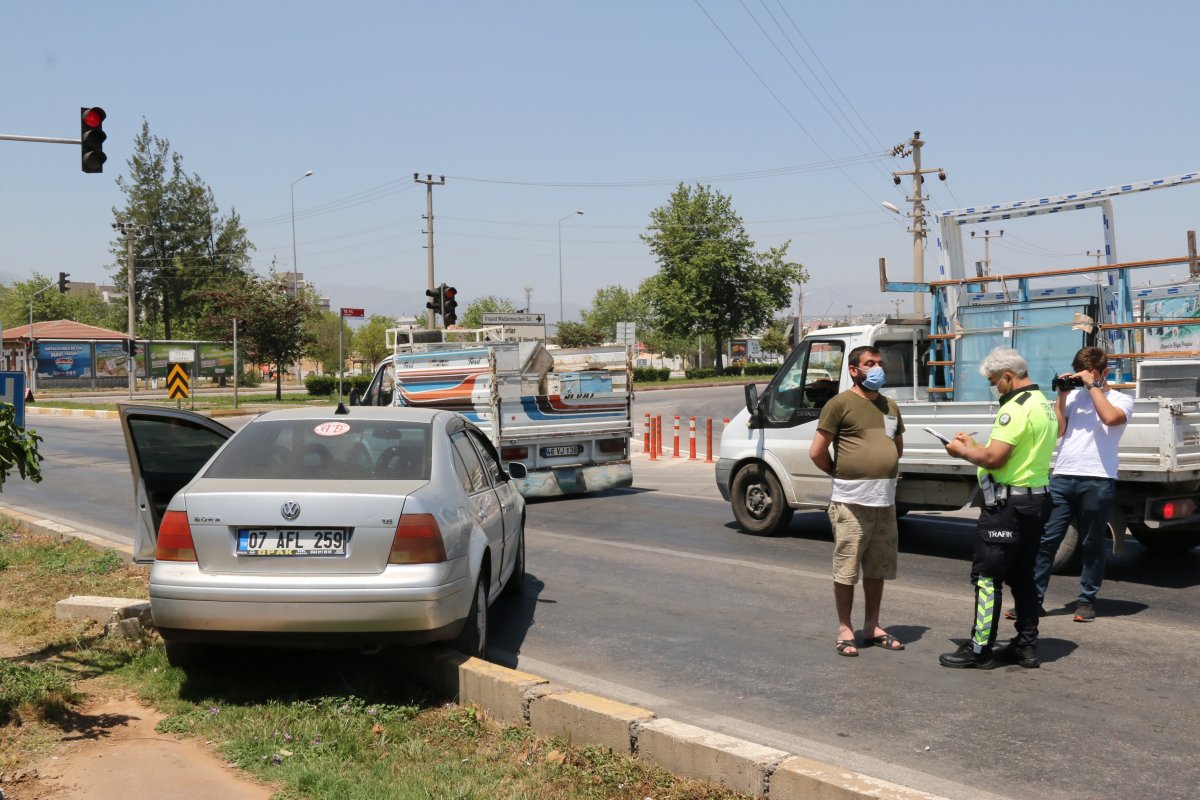 Antalya da refüje çıkan alkollü sürücü: Hatalı ben değilim #3