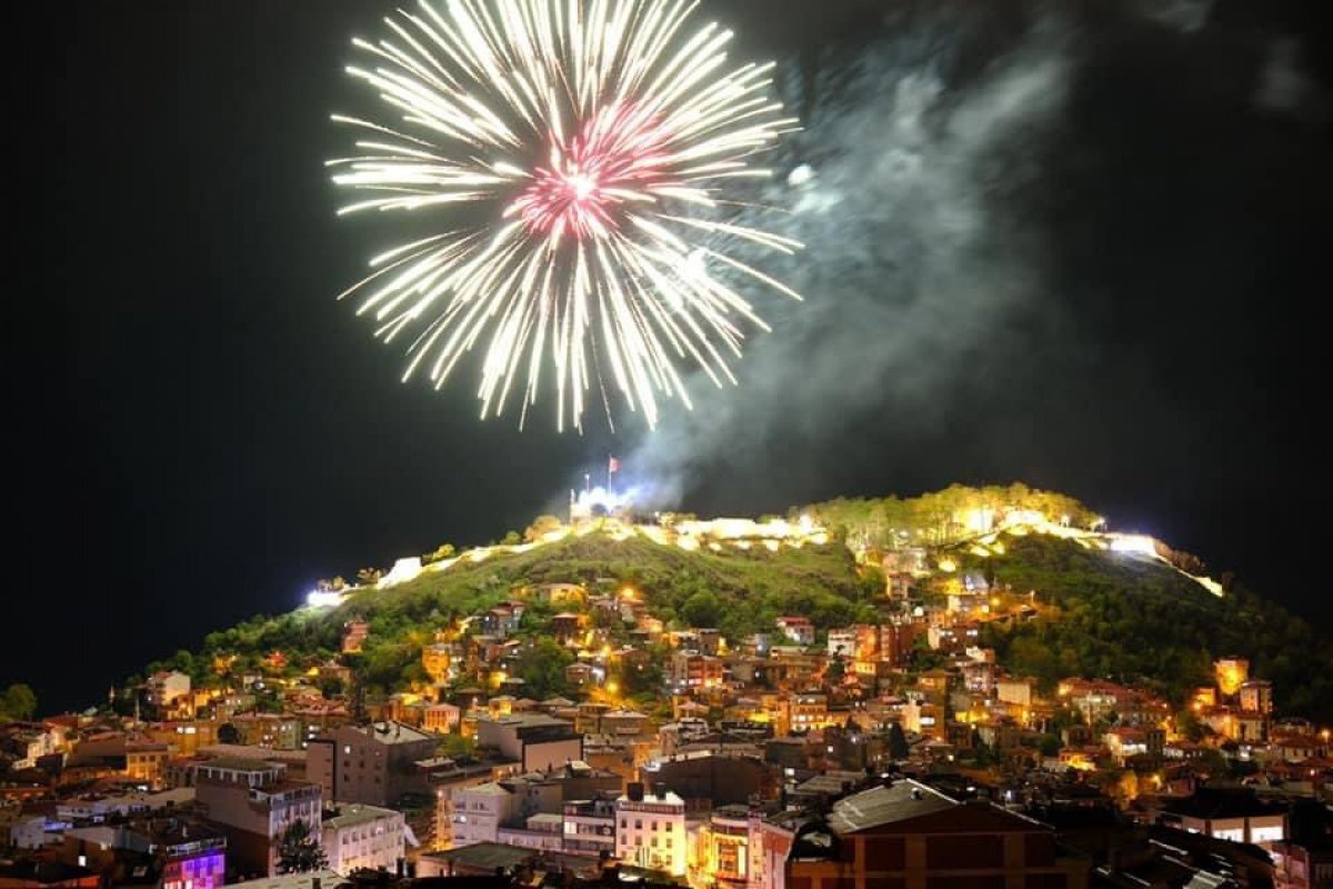 Giresunlular, Süper Lig sevincini balkonlarında kutladı #6