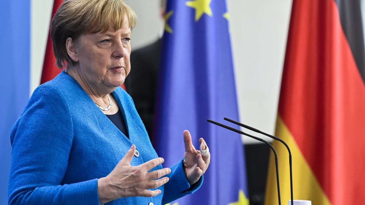 Merkel: I am against the abolition of vaccine patents