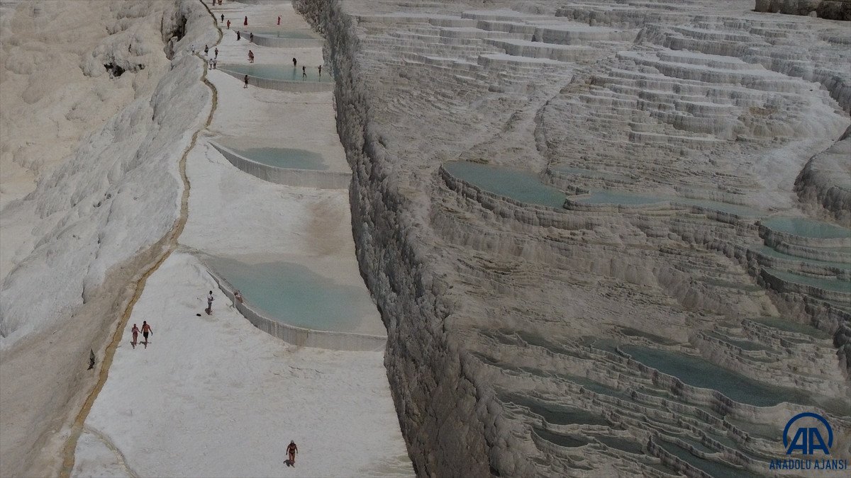  Beyaz Cennet  Pamukkale turistlere kaldı	 #7