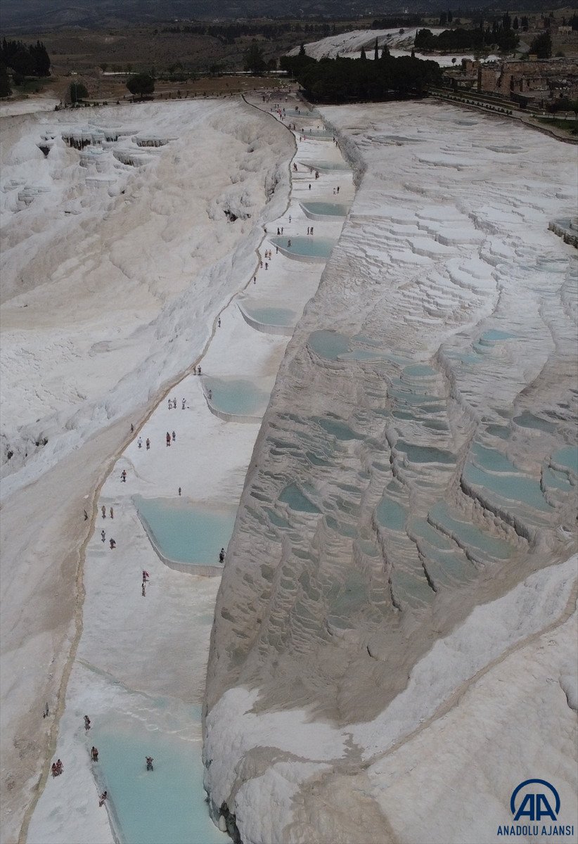  Beyaz Cennet  Pamukkale turistlere kaldı	 #10