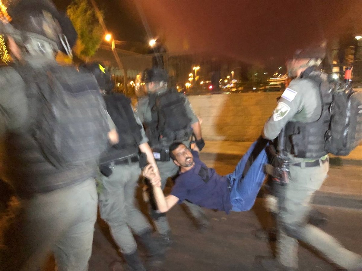 Israeli police attacked Palestinians at Damascus Gate #2