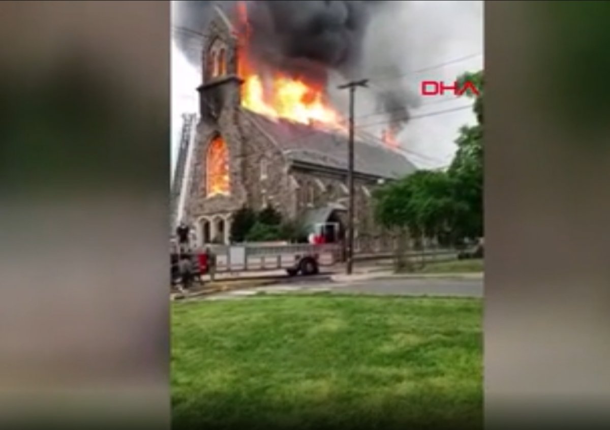 Fire broke out in historical church in USA #3