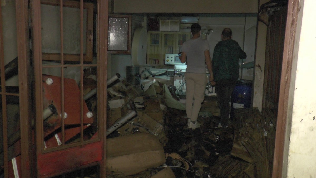 Beykoz da ıslak mendil imalathanesinde korkutan yangın #2