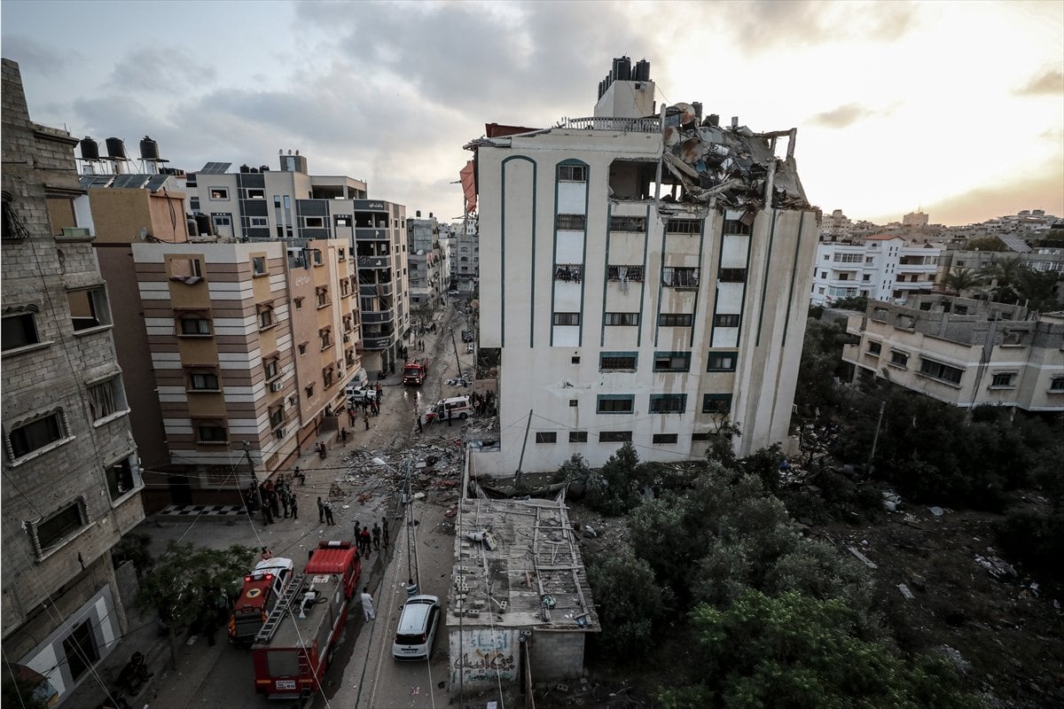 İsrail, Gazze de yerleşim yerlerine saldırdı #8