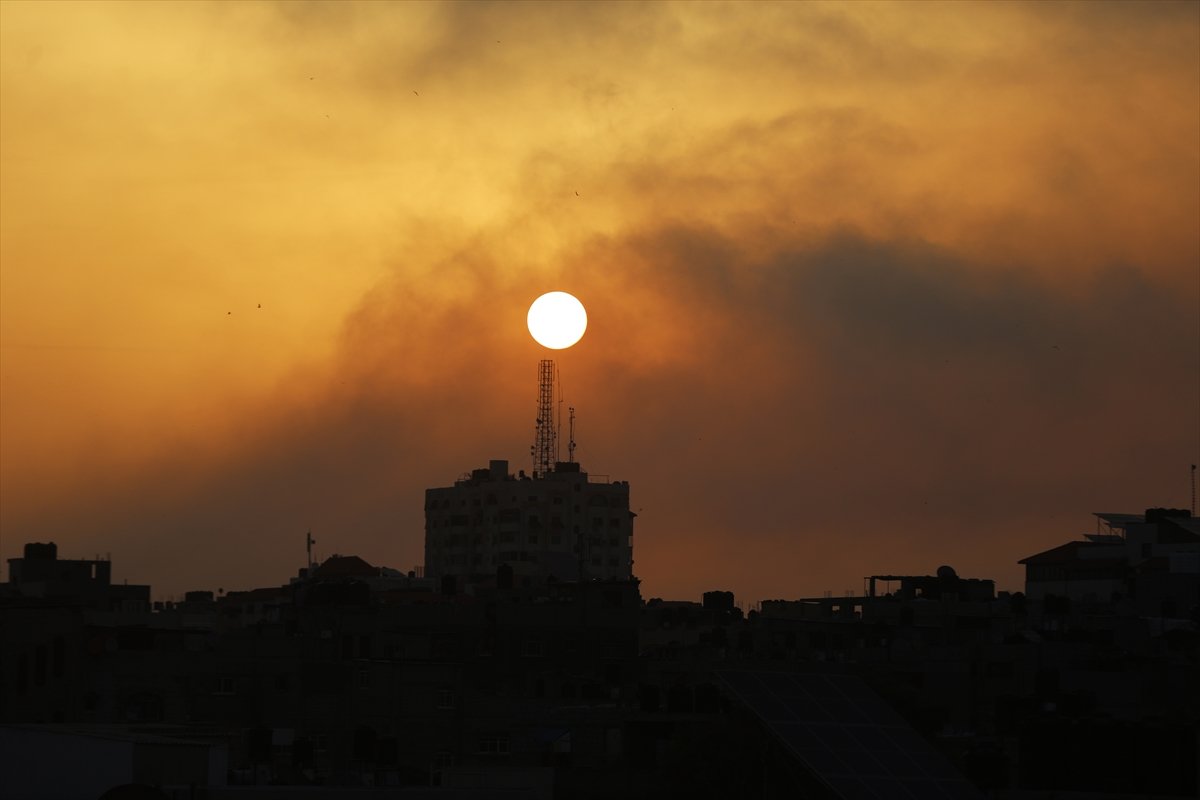 İsrail, Gazze de yerleşim yerlerine saldırdı #10