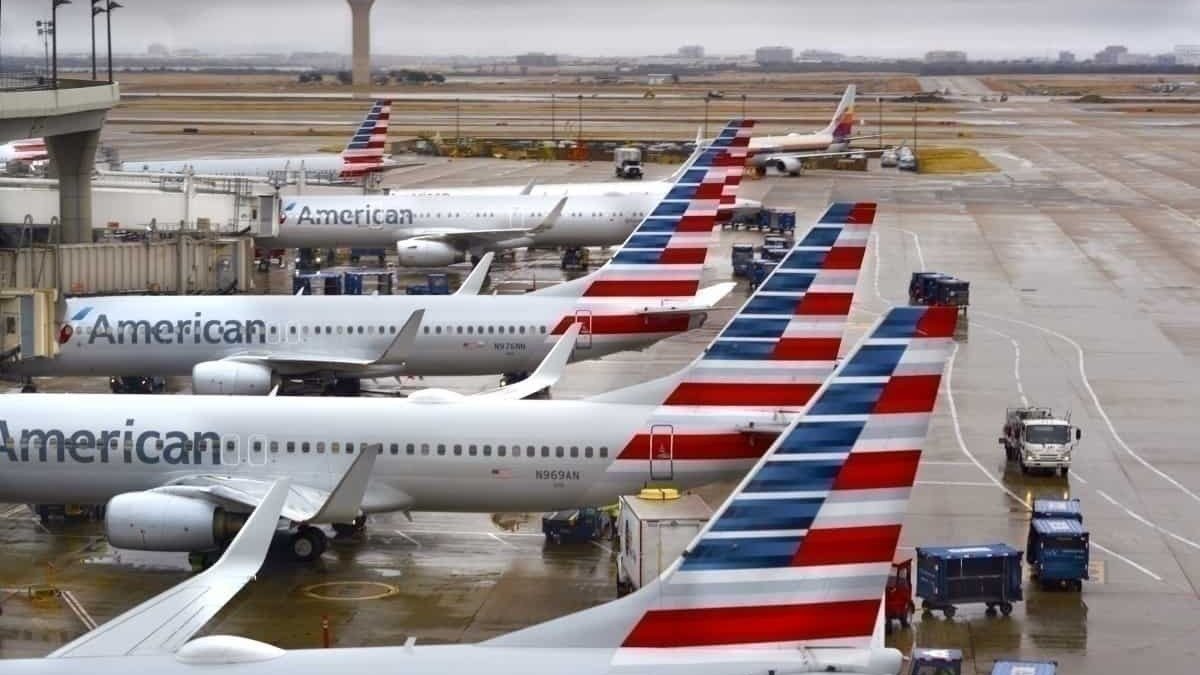 US airlines cancel flights to Israel