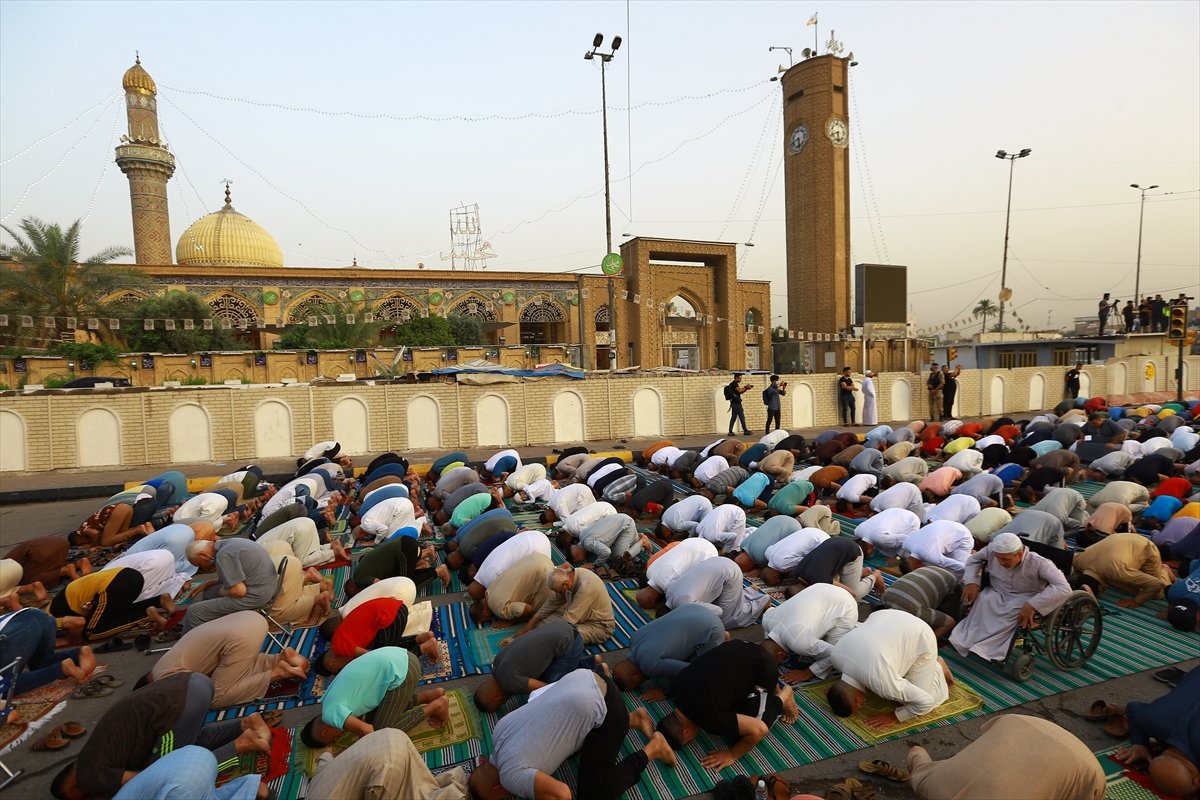 Eid prayer images from Muslims around the world #36