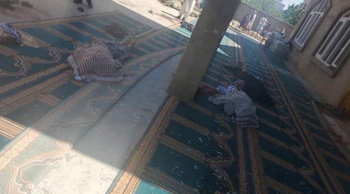 Afganistan’da camiye bombalı saldırı #4