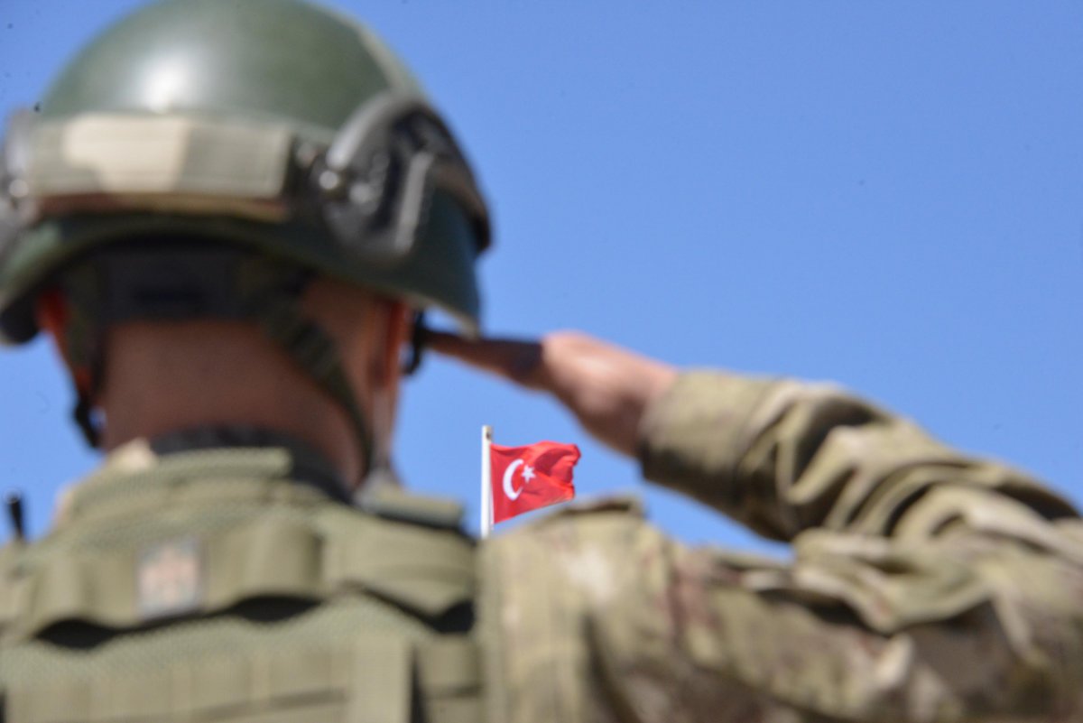  Hudut kartalları  bayramda sınır nöbetinde #1