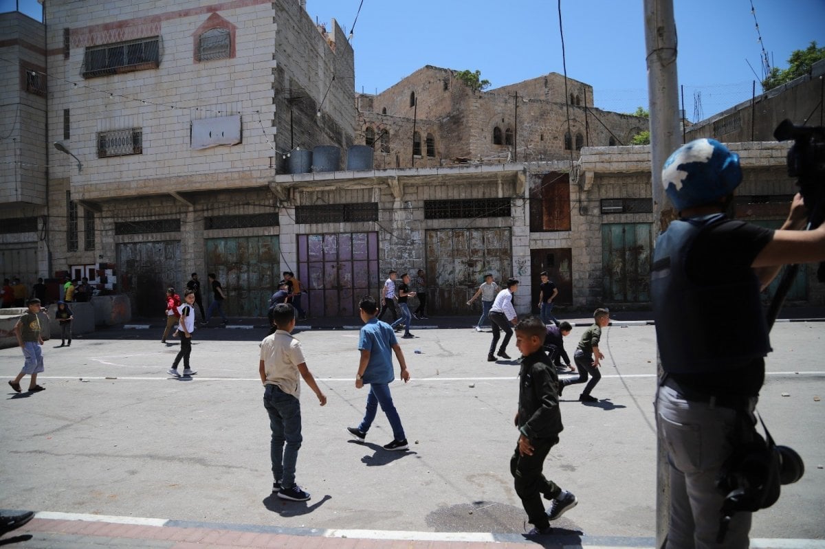 Interfering with the demonstration of Palestinians in Hebron #3