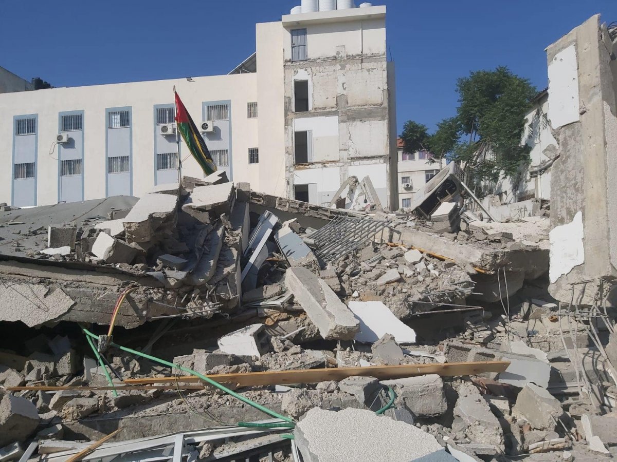 İsrail, Gazze deki bakanlık binalarını hedef aldı #3