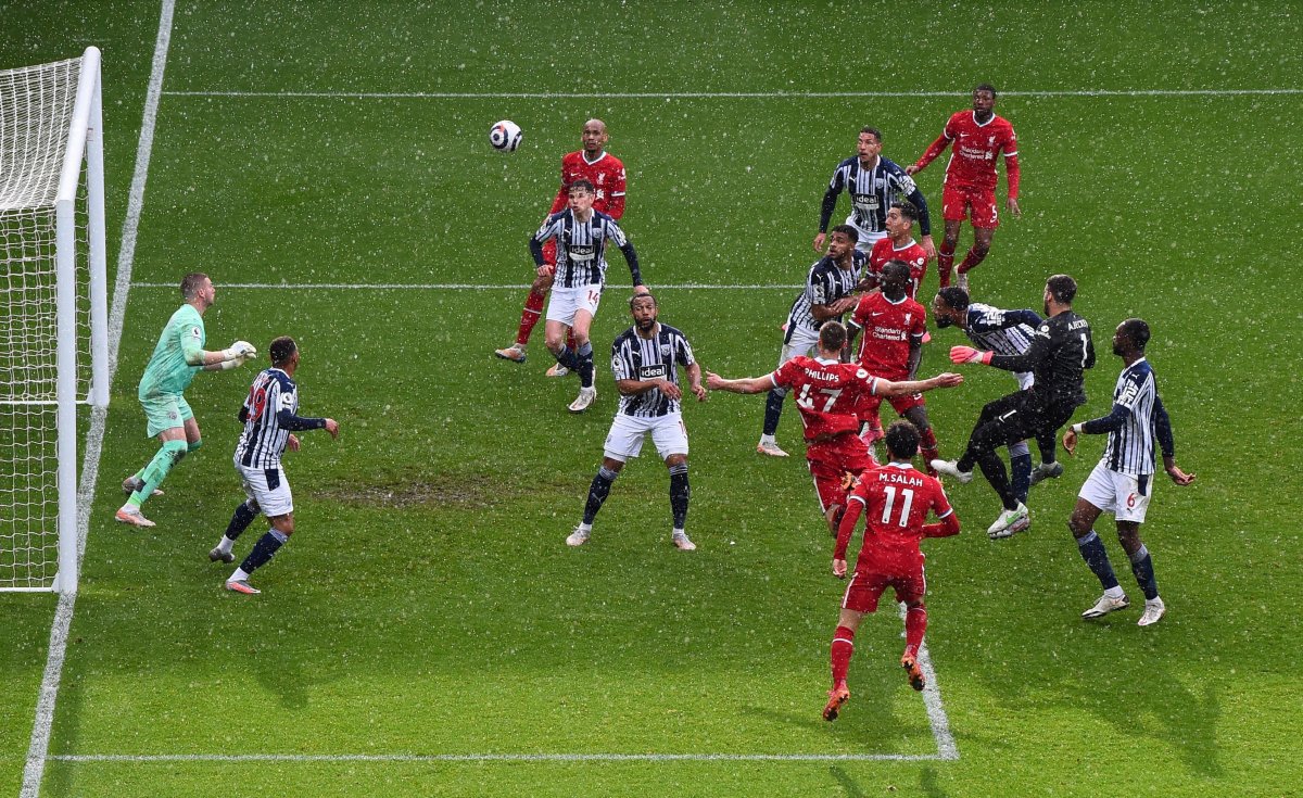 Premier Lig de Liverpool, kaleci Alisson un golüyle son dakikada kazandı #7