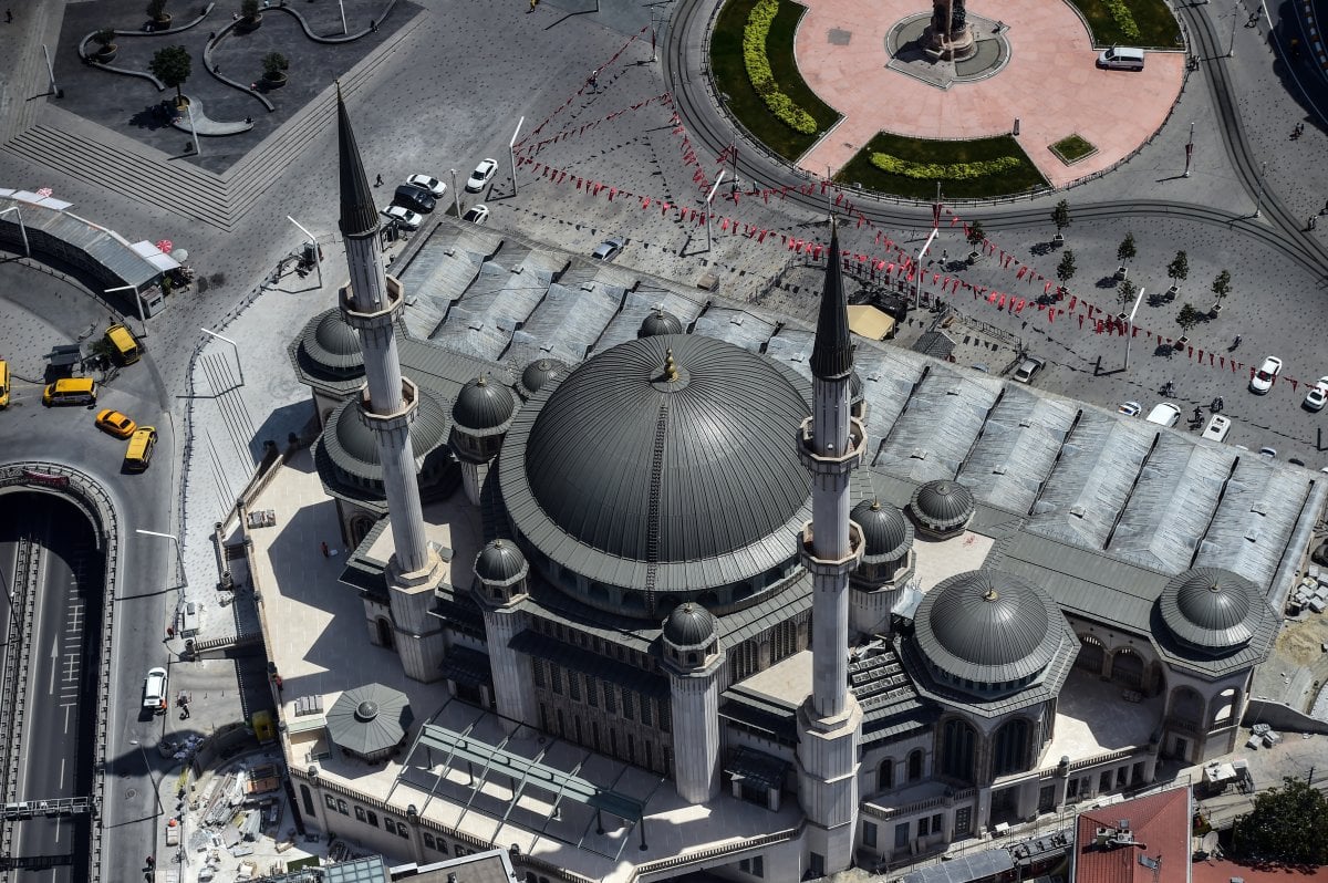 İstanbul un tarihi ve turistik yerleri havadan görüntülendi #11