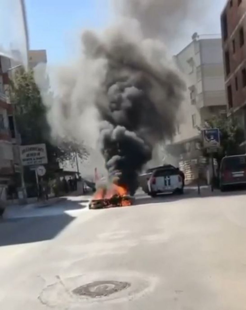 Antalya da motosiklet alev alev yandı  #3