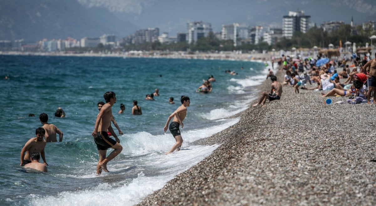 Antalya ve Muğla sahilleri, kademeli normalleşme ile hareketlendi #6