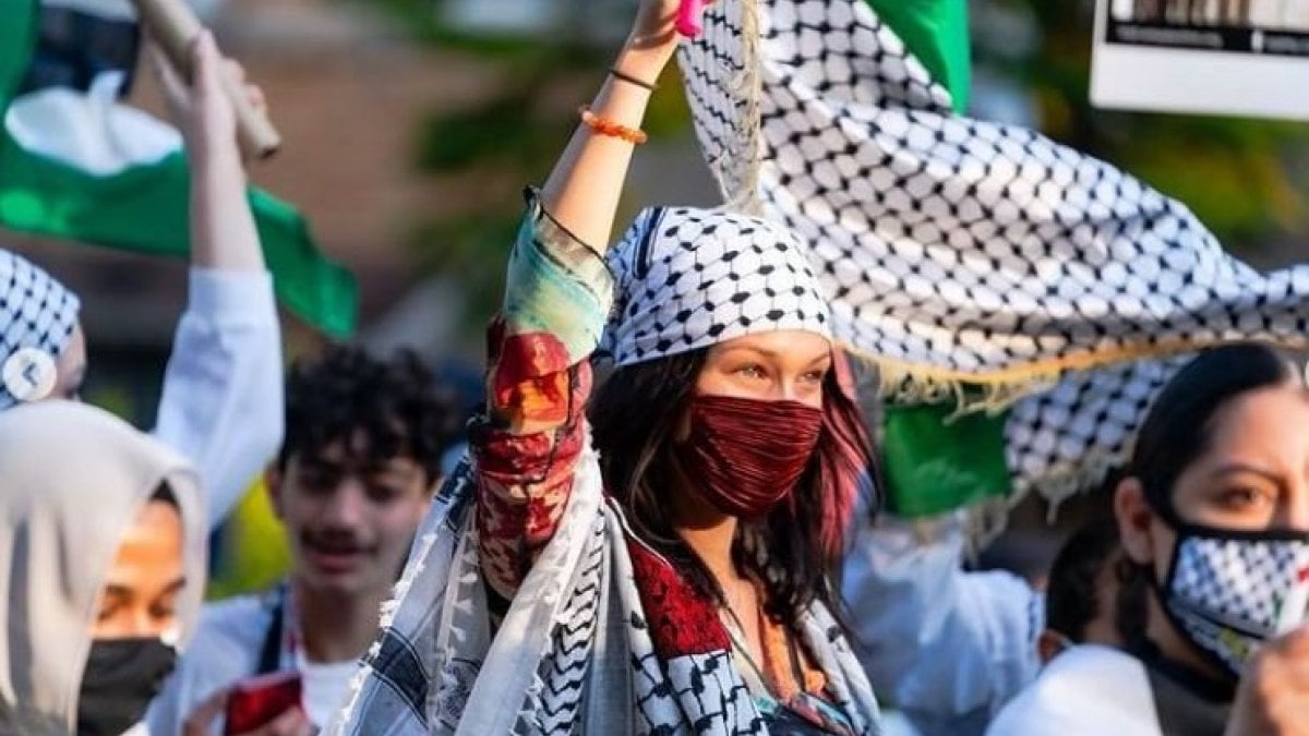 Bella Hadid, who supports the Palestinian people, is at Israel’s target: Shame on you
