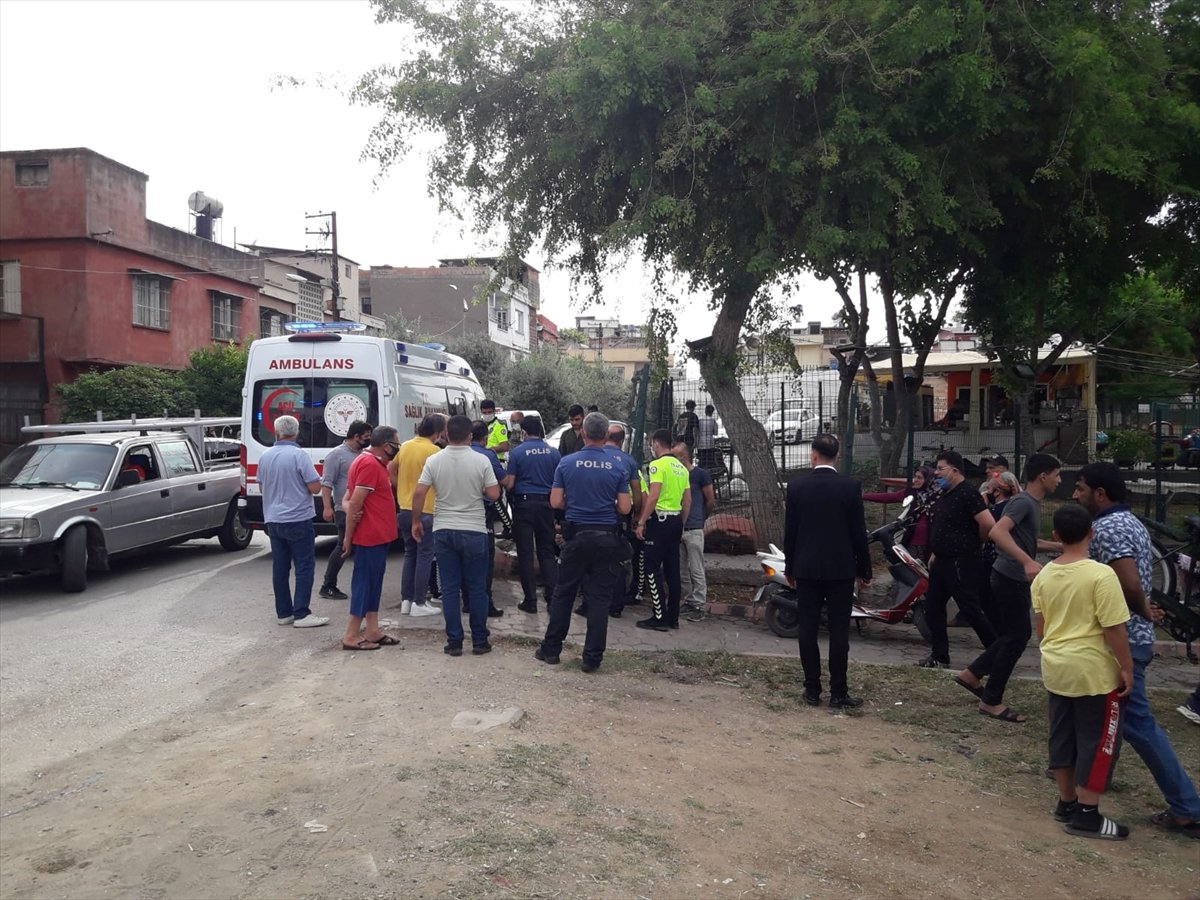 Adana da taksici 2 kişiye çarpıp Seyhan Nehri ne düştü #8
