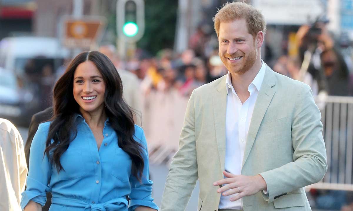 Prens Harry ve Meghan Markle ın  unvanlarından  vazgeçmesi istendi #2