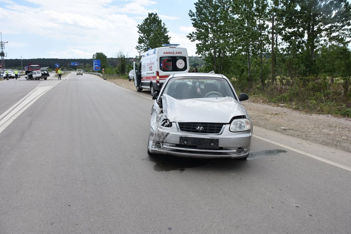 Sinop’ta kaza: LPG tankeri yola fırladı  #3